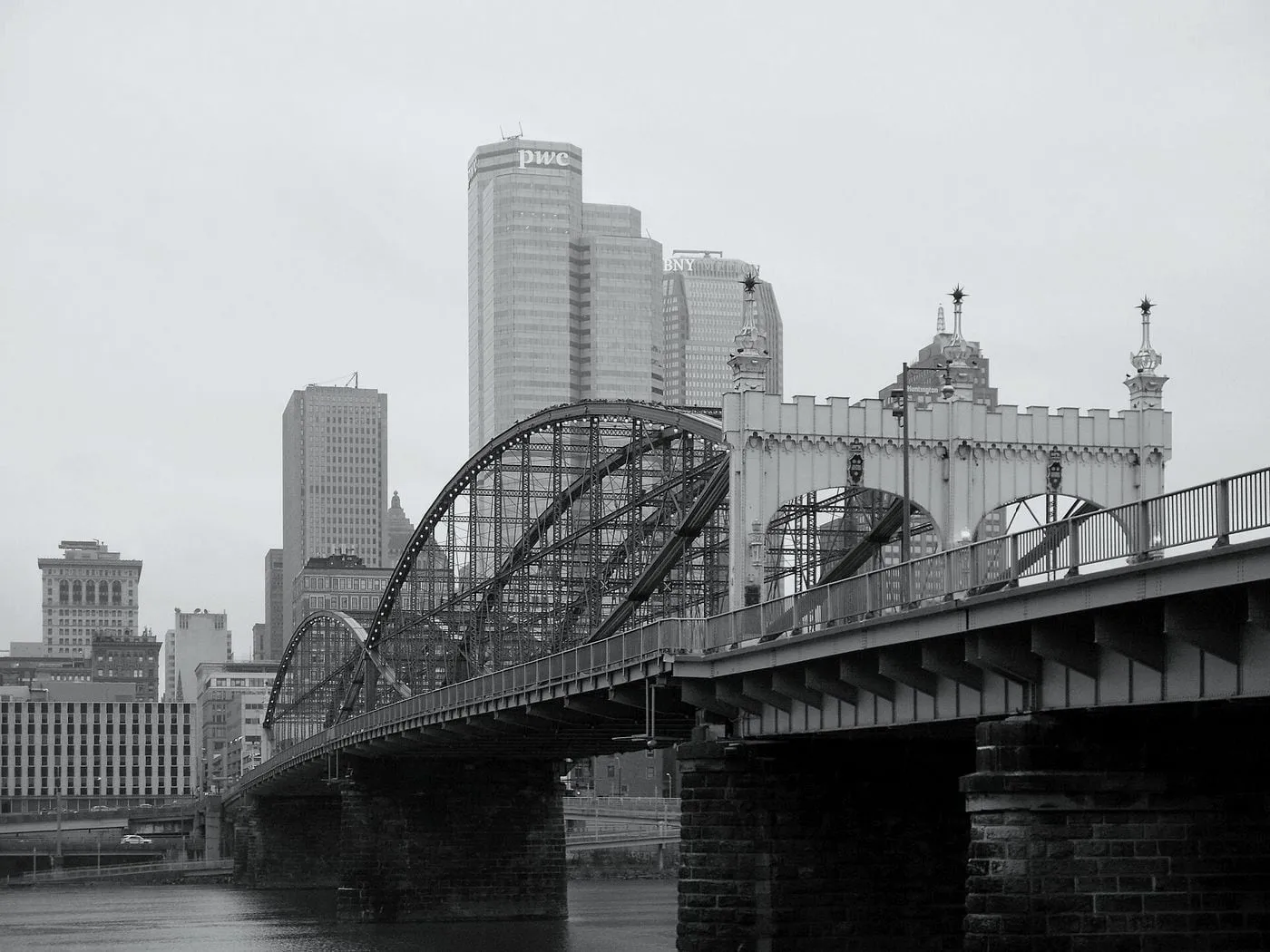 The Smithfield Street Bridge in Pittsburgh, a historic lenticular steel truss span